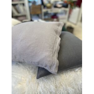 Svanefors vaaleanharmaa pellava tyynynpäällinen